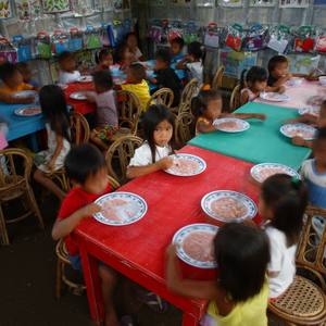 Feeding at ICM Jumpstart Kindergarten