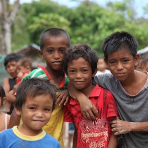 These Filipino children need you!